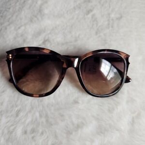 NWT LOFT Ann Taylor Sunglasses. Tourtise frame. Brand New